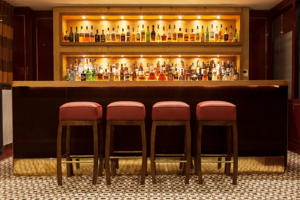 An aperitif in number one's bar?
