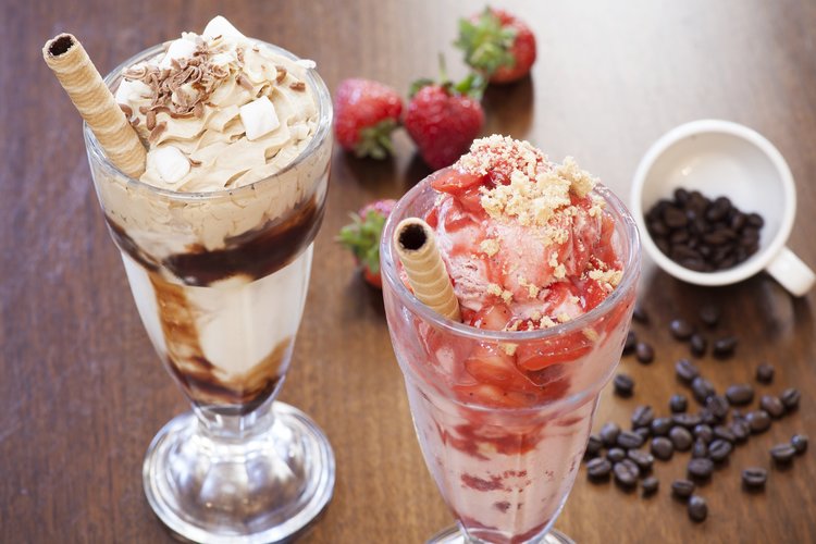 Make your day with a sundae.