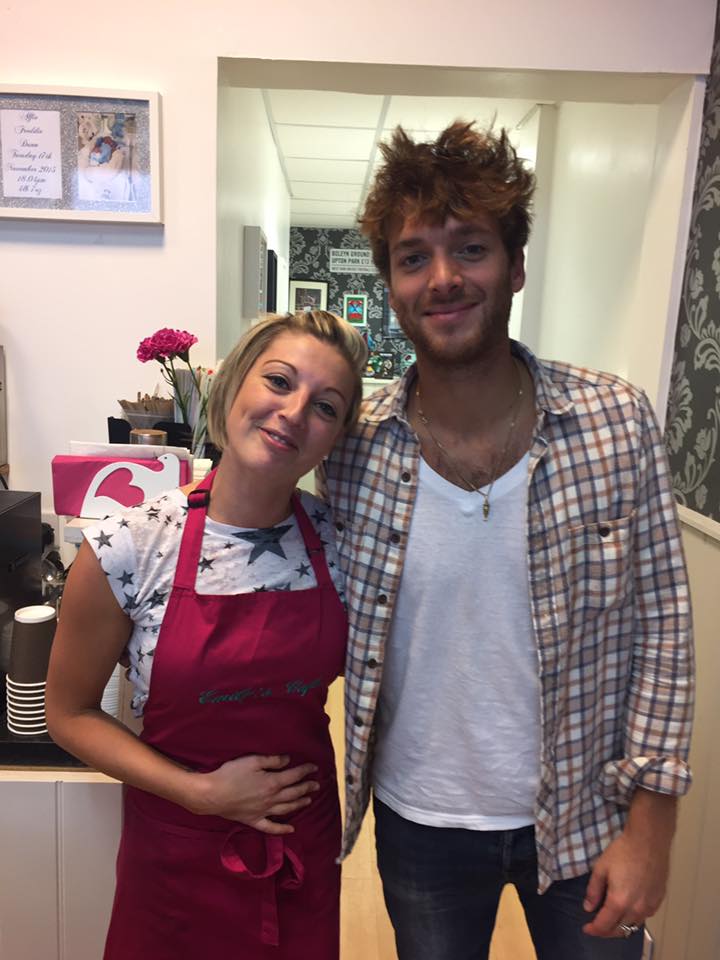 Paolo Nutini in Emily's Cafe.